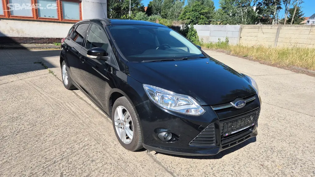 Ford Focus benzín 106000km - fotka 4
