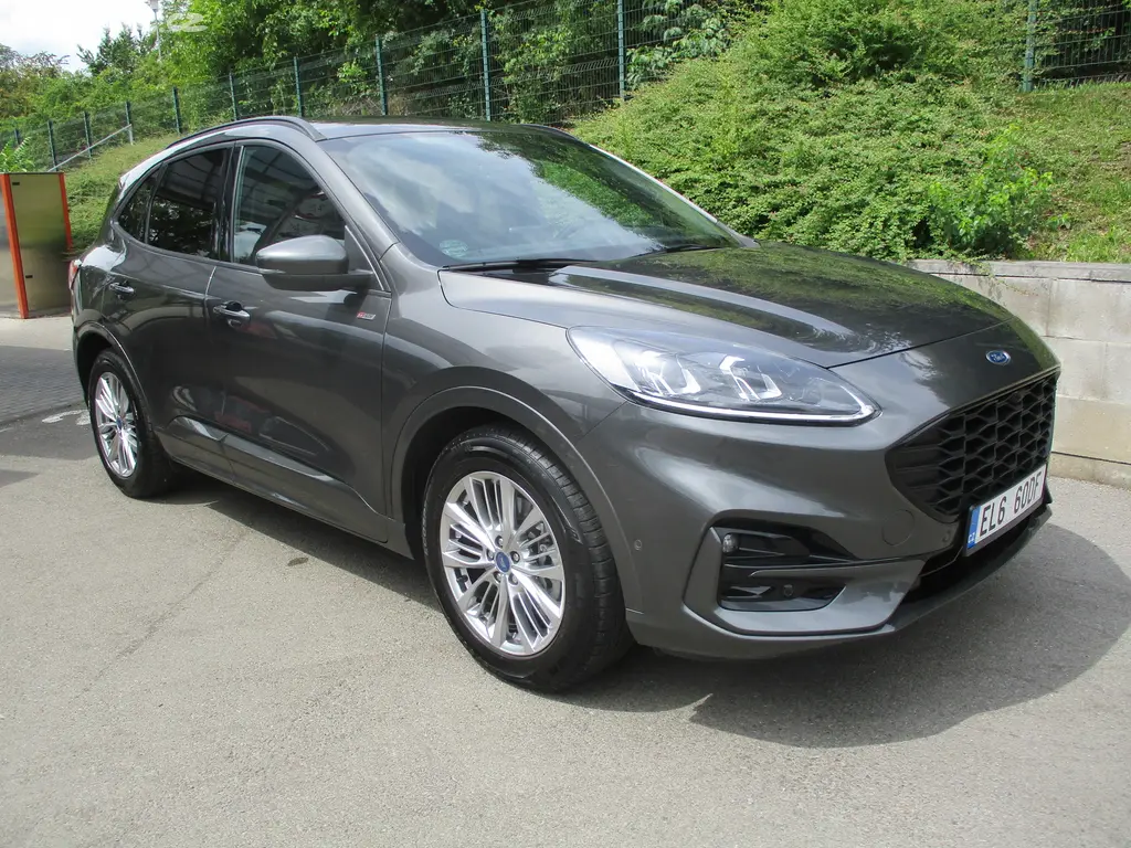 Ford Kuga 2.5 PHEV ST-LINE 29tkm! - fotka 4