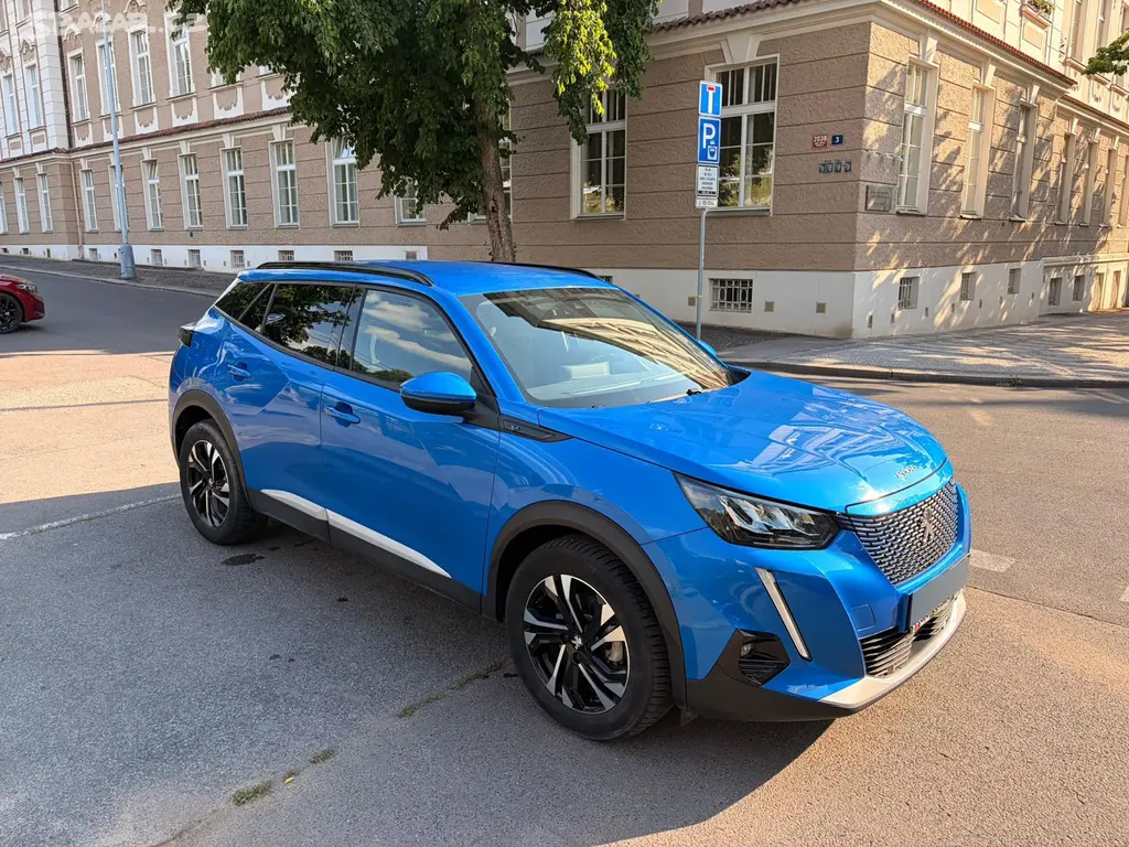 Peugeot 2008, e-2008 Allure Pack
