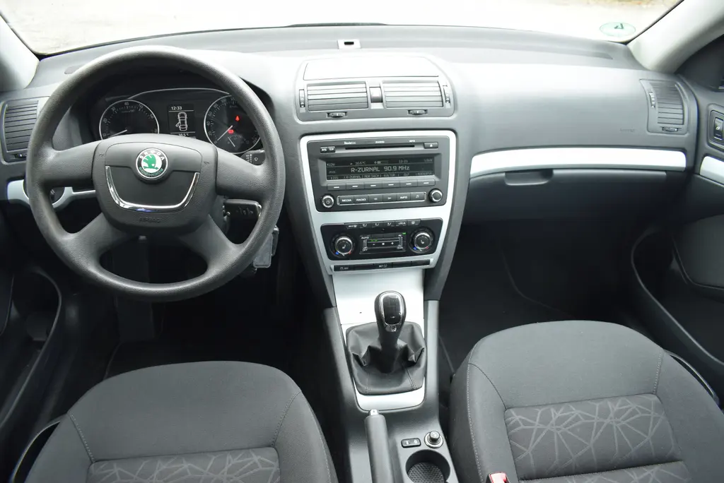 Škoda Octavia 1,2 TSi FAMILY,PO SERVISU - fotka 6