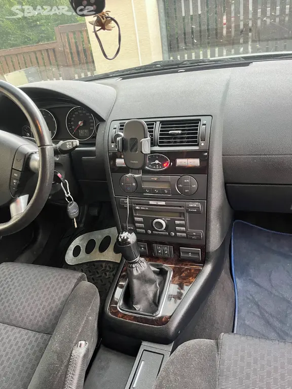 Ford Mondeo 2.0 - fotka 5
