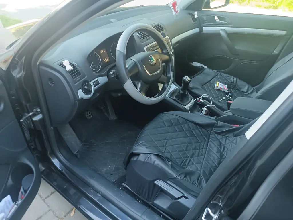 Škoda Octavia 2 facelift 1.6tdi 2011