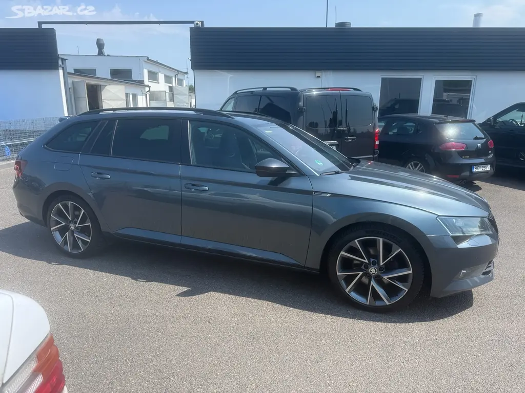 Škoda Superb 3 kombi 2.0 TDI 140 KW DSG SPORTLINE - fotka 5