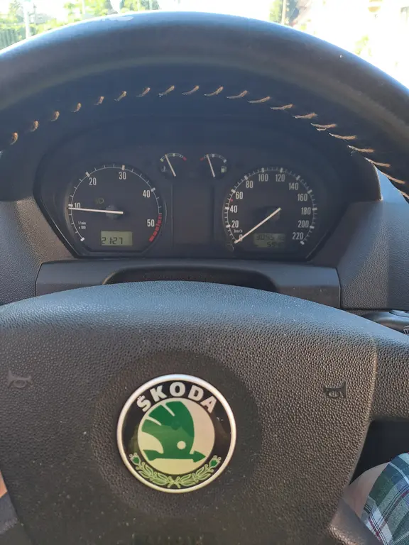 Škoda Fabia 1.9 TDI 74Kw r. 2002 - fotka 5