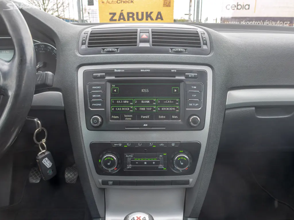 Škoda Octavia 1.8TSI 118KW 4x4 2x KOLA - fotka 6