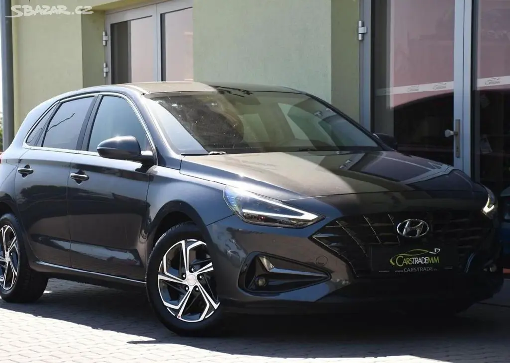 Hyundai i30 1,0T-GDi FAMILY SMART DCT ČR 88 kw - fotka 6