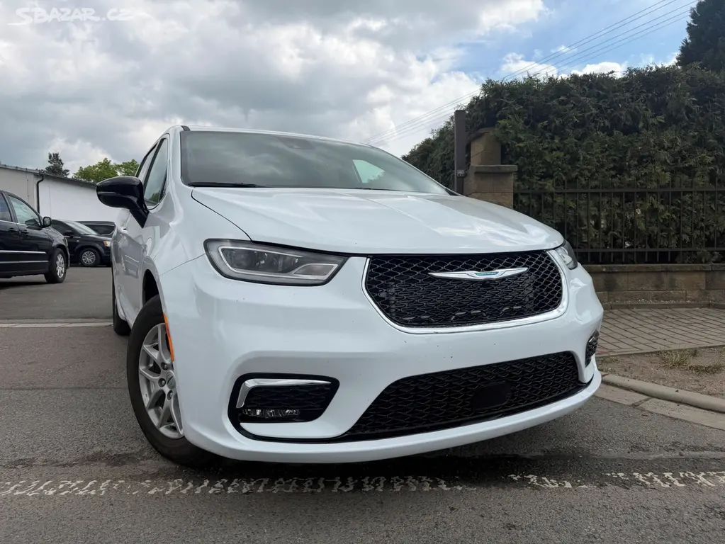 Chrysler Pacifica Voyager 3,6 Radar Nové 2025 DPH - fotka 6