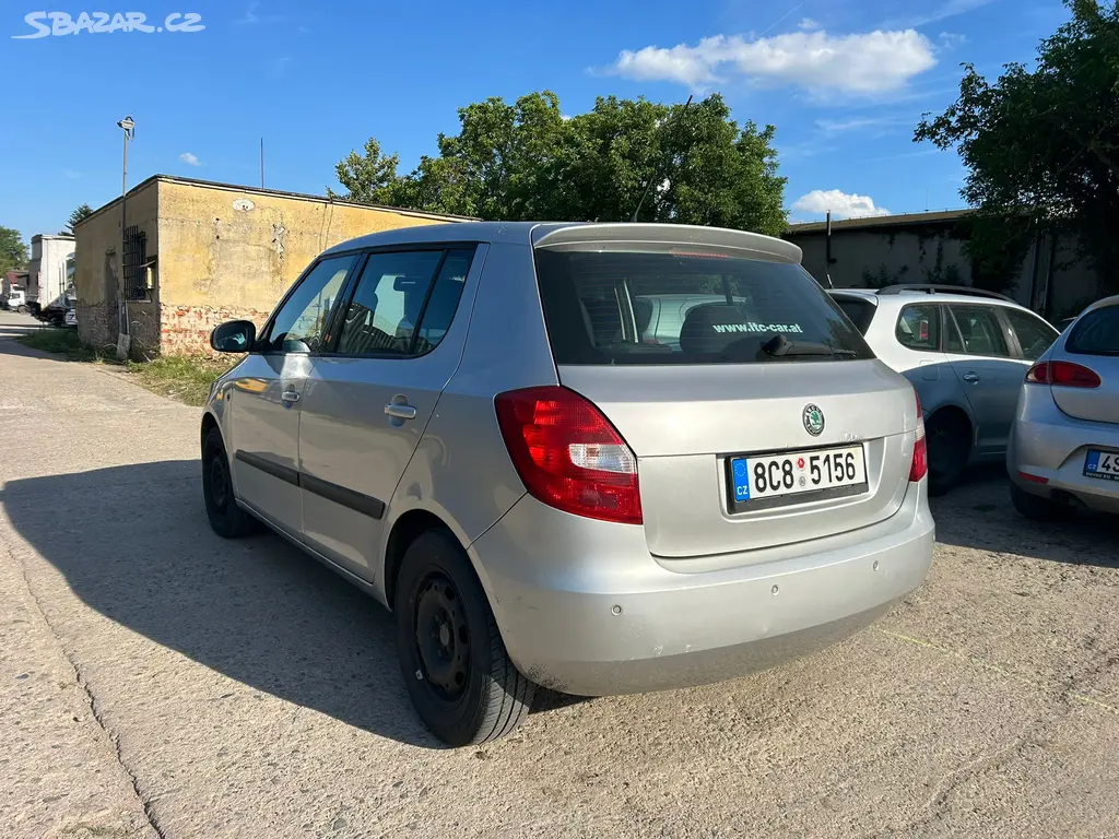 Nova stk, klimatronic, Škoda Fabia II 1.4 TDI 59 - fotka 2
