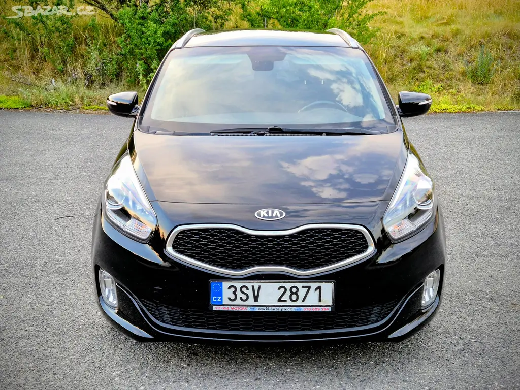 Kia Carens 1.7 CRDi 7-místná TOP výbava a stav - fotka 5