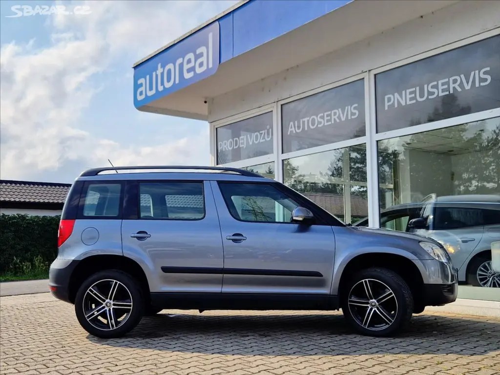 Škoda Yeti, 2,0 TDI 4X4 AC NAVI VÝHŘEVY - fotka 6