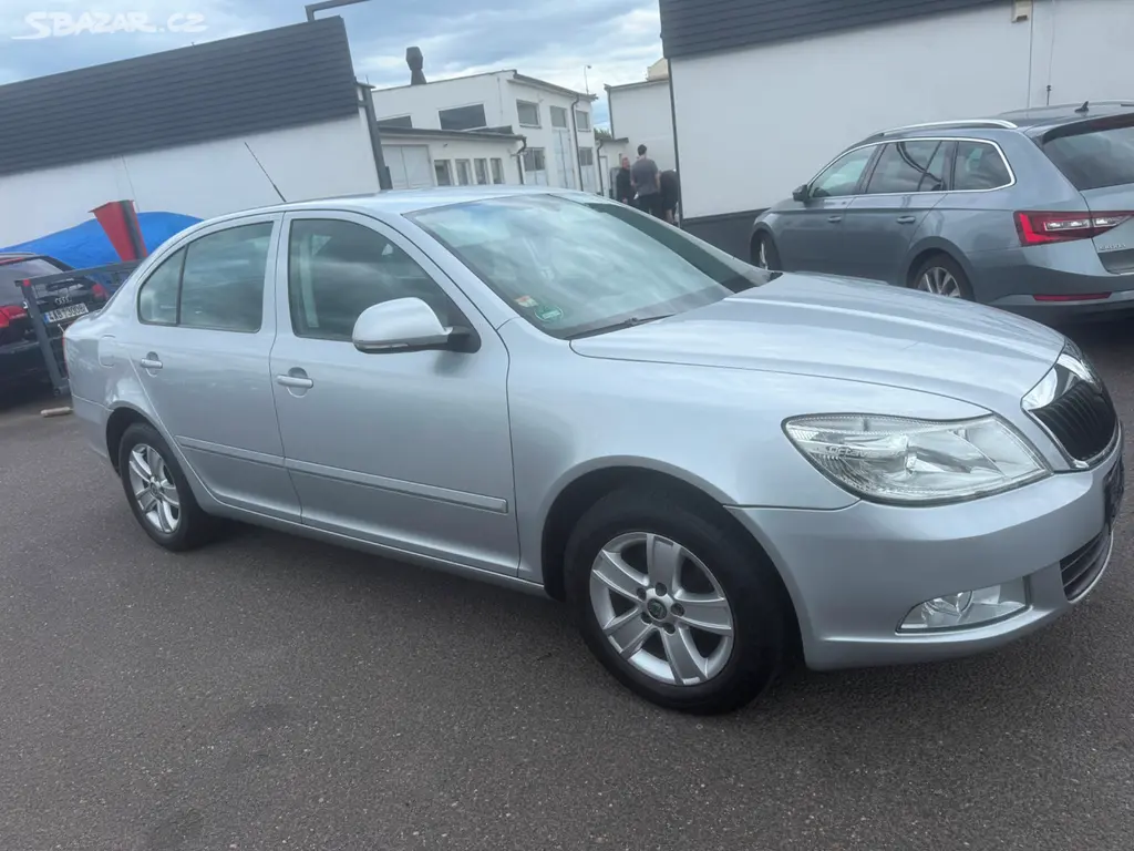 Škoda Octavia 2 facelift 1.2 TSI 77 KW DSG, 2011 - fotka 5