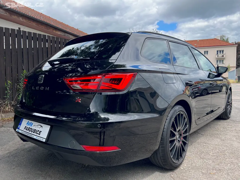 SEAT LEON FR FL 1.4TSI 9/2017 FullLED - fotka 5