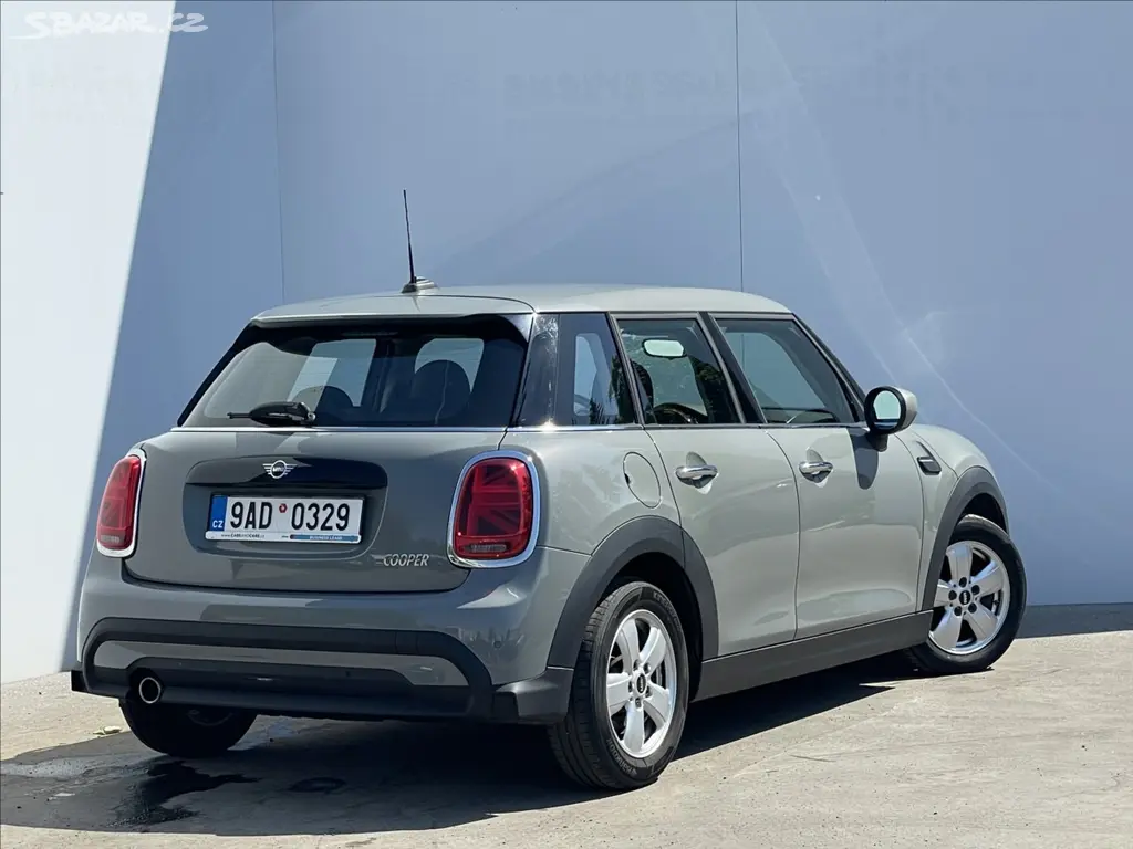 Mini Cooper, 1,5 ACC+PDC - fotka 3