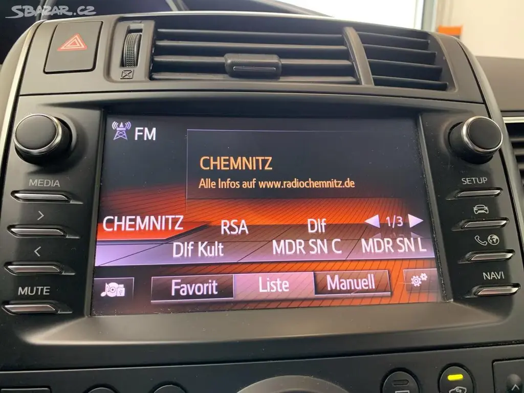 Toyota Verso 1,8i COMFORT benzín 108kw - fotka 3