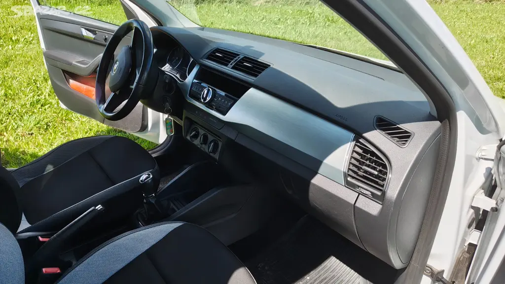 Škoda Fabia III Ambition Plus, 1,0 TSi 44 kW - fotka 6
