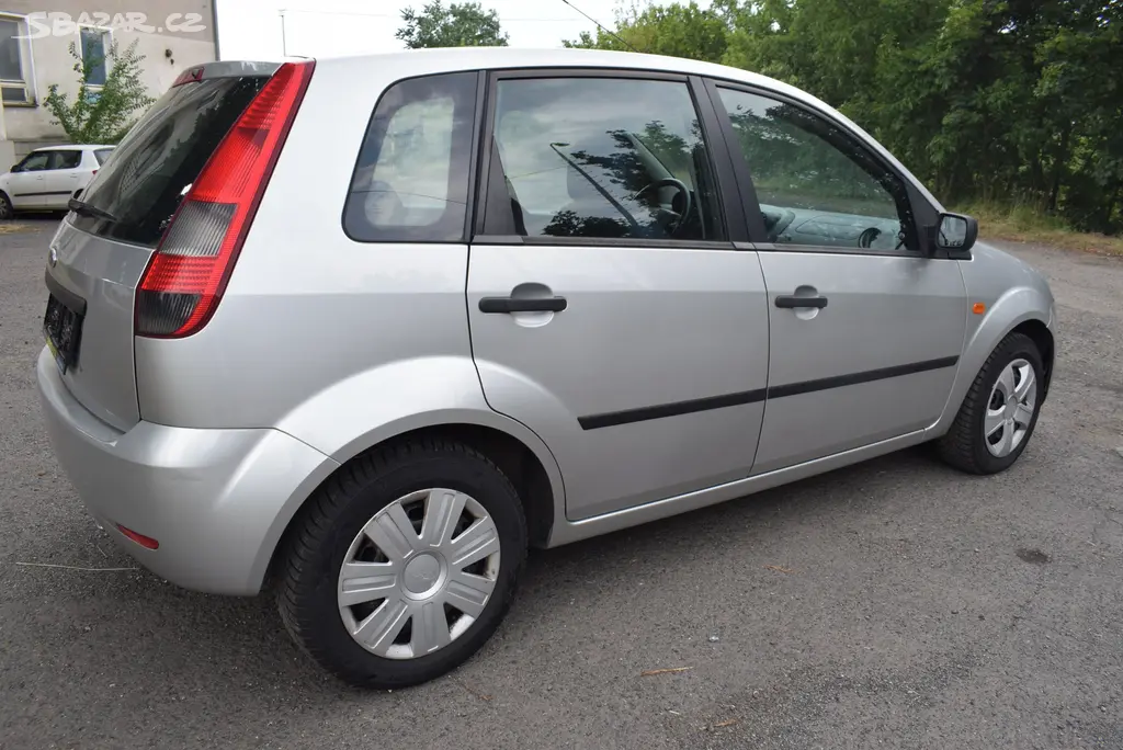 Ford Fiesta 1,4 i BEZ KOROZE,PO STK - fotka 3