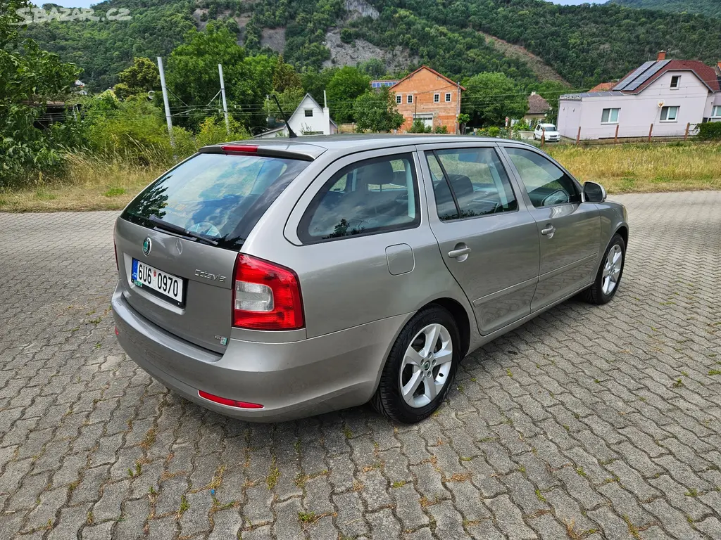 Škoda Octavia kombi 1,2 Tsi 77 kW - fotka 6