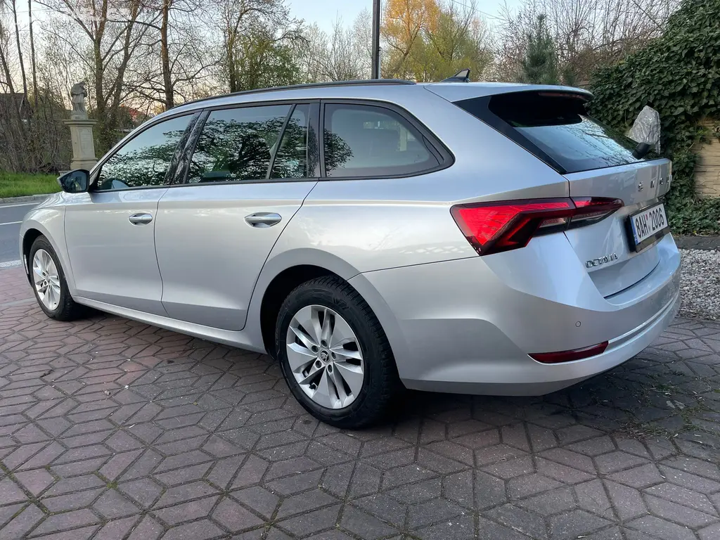 ŠKODA OCTAVIA 2.0TDi 1.MAJITEL ČR SERVISKA DPH - fotka 4