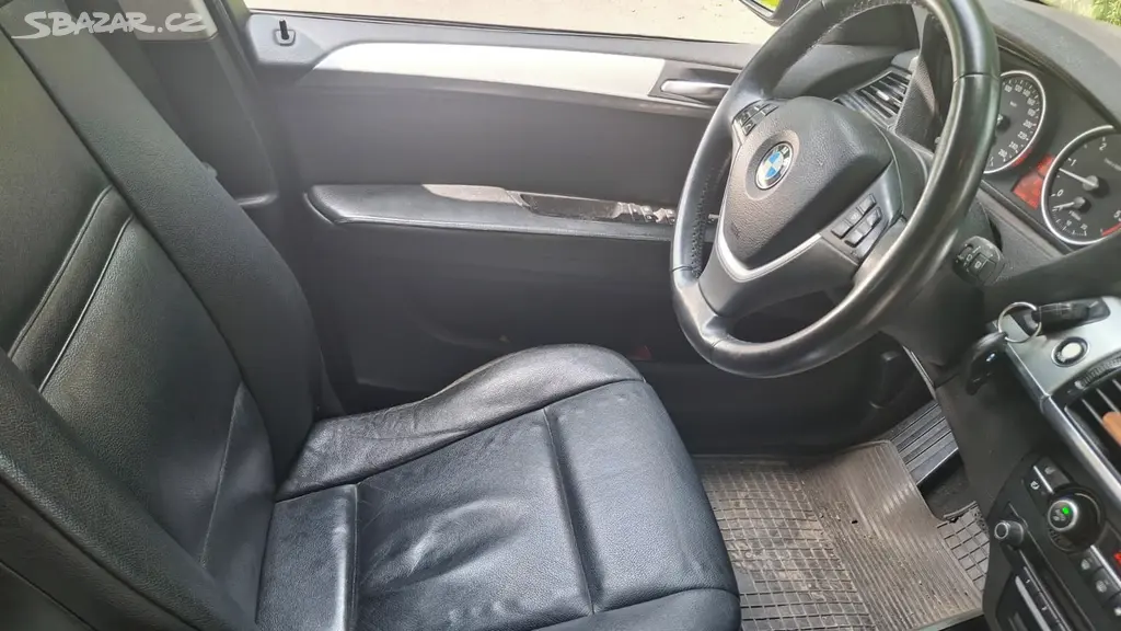 BMW X5, JAKO NOVÉ max.výbava 20ALU - fotka 3