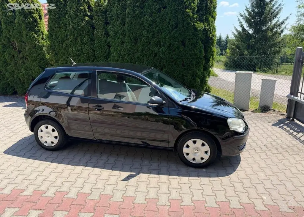 Volkswagen Polo 1,2i pravidelný servis +zimáky - fotka 2