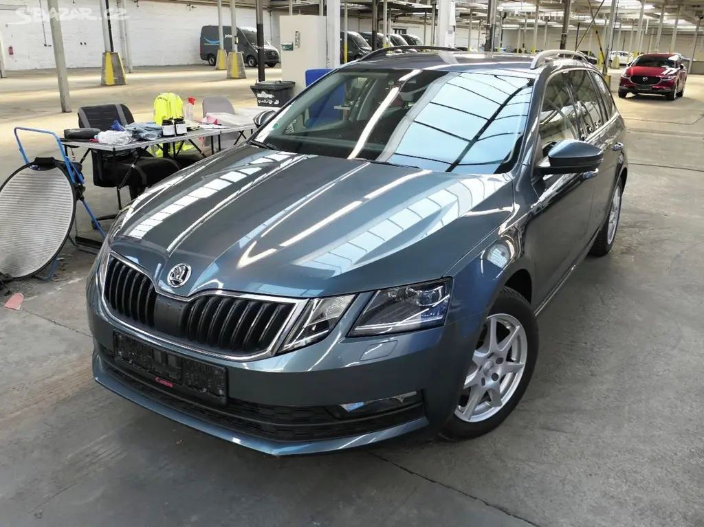 Škoda Octavia, 2.0 TDi (110 kW), plný servis - fotka 2