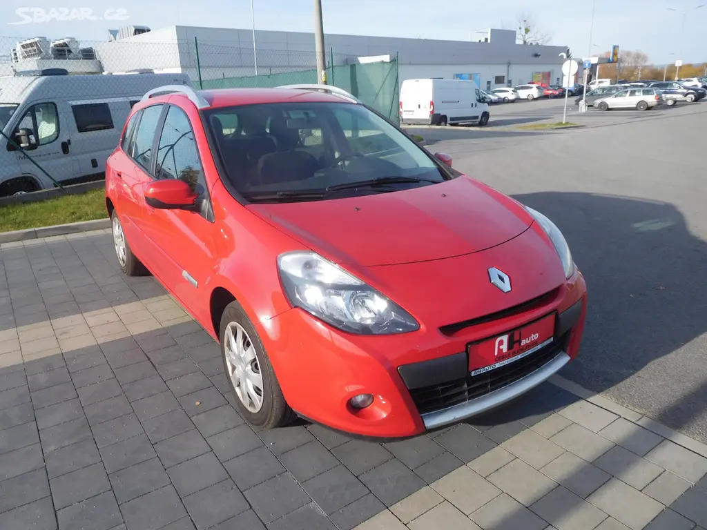 Renault Clio Grandtour 1.2i 55 kW, Klima, Tempomat - fotka 2