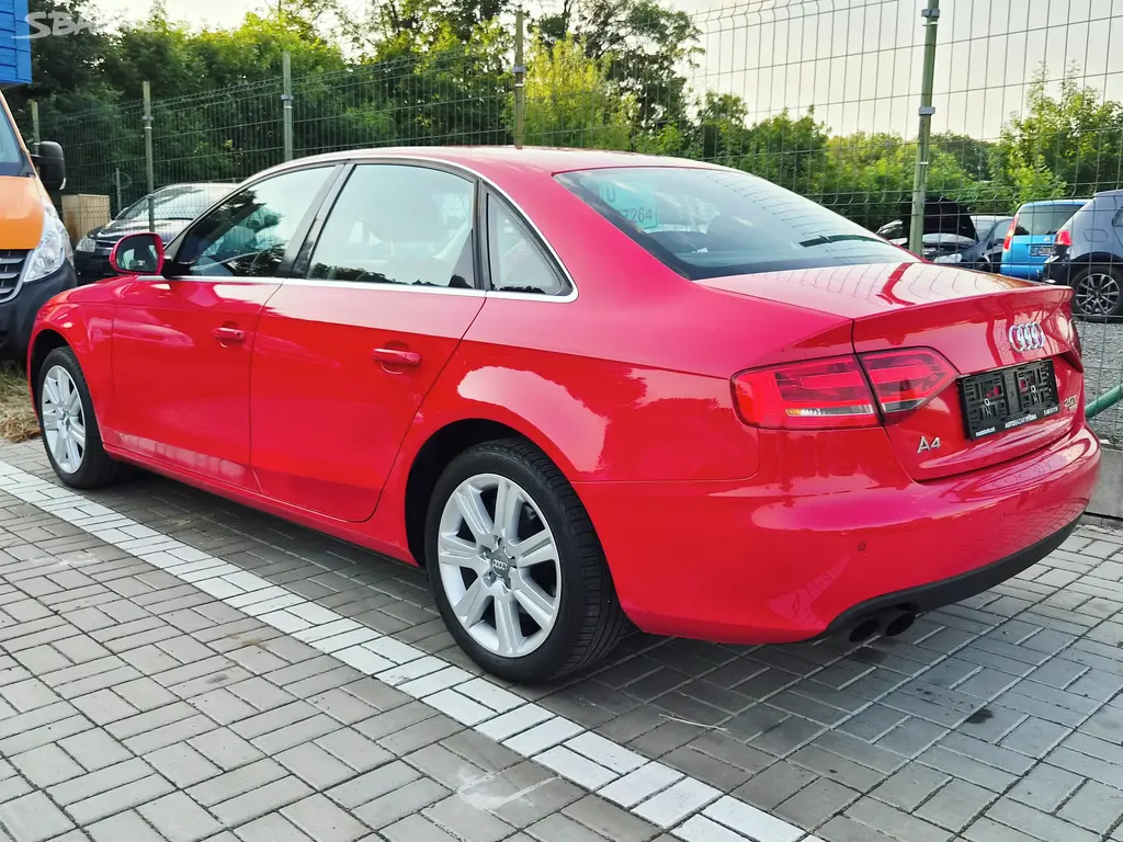 Audi A4, 2.0 i - 140000 KM - fotka 3