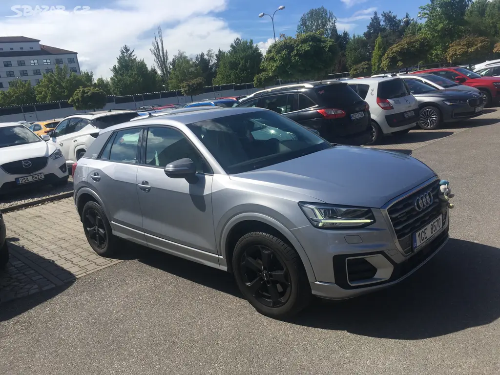 Audi Q2,2019,100tis km,140kw,4x4,tažné
