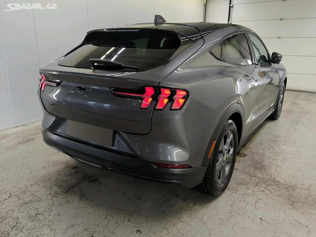 Ford Mustang Mach-E, Kamera, Navi, kůže - fotka 2