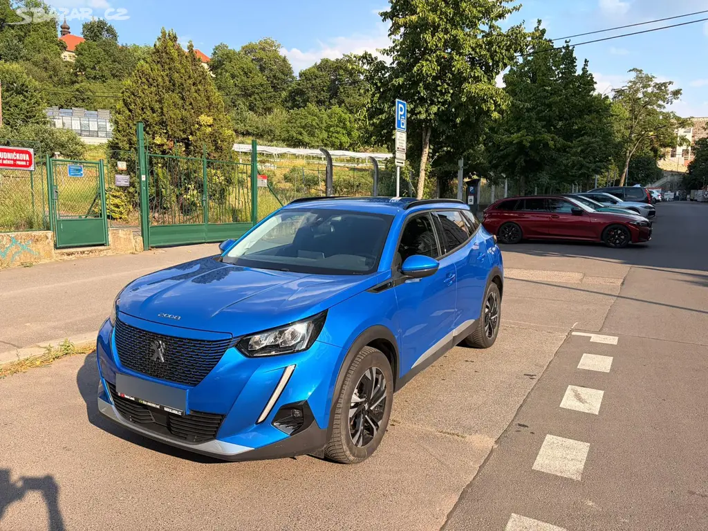 Peugeot 2008, e-2008 Allure Pack - fotka 3