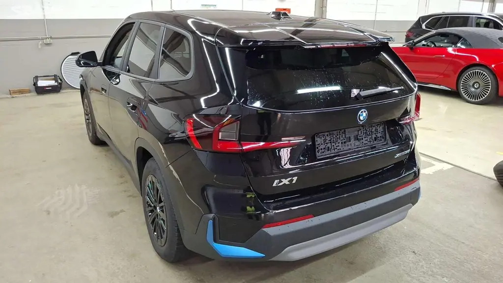 BMW iX1, xDrive30 | SOH BMS 99 % - fotka 4