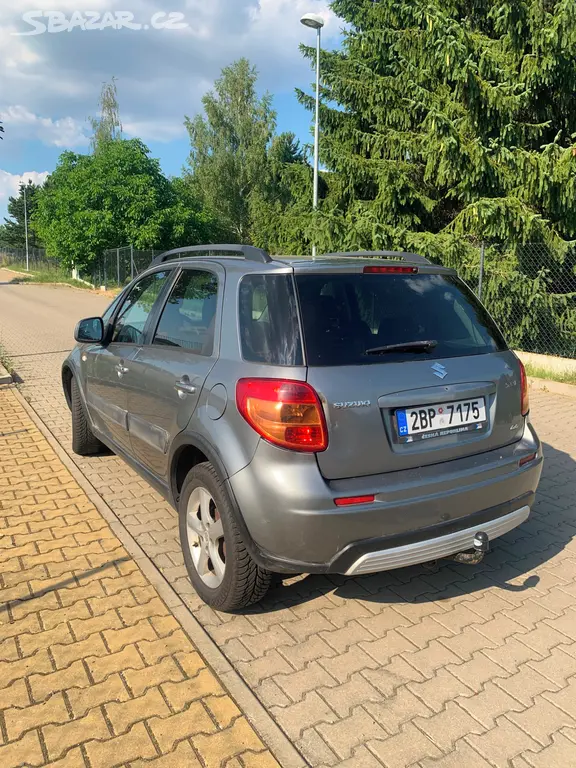 Suzuki SX4 1.6 VVT 4x4 - fotka 4