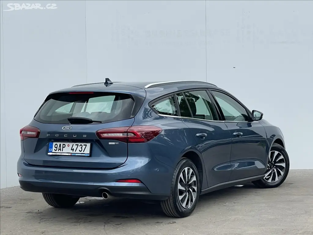 Ford Focus, 1,0 EcoBoost A7 Combi Titanium - fotka 3