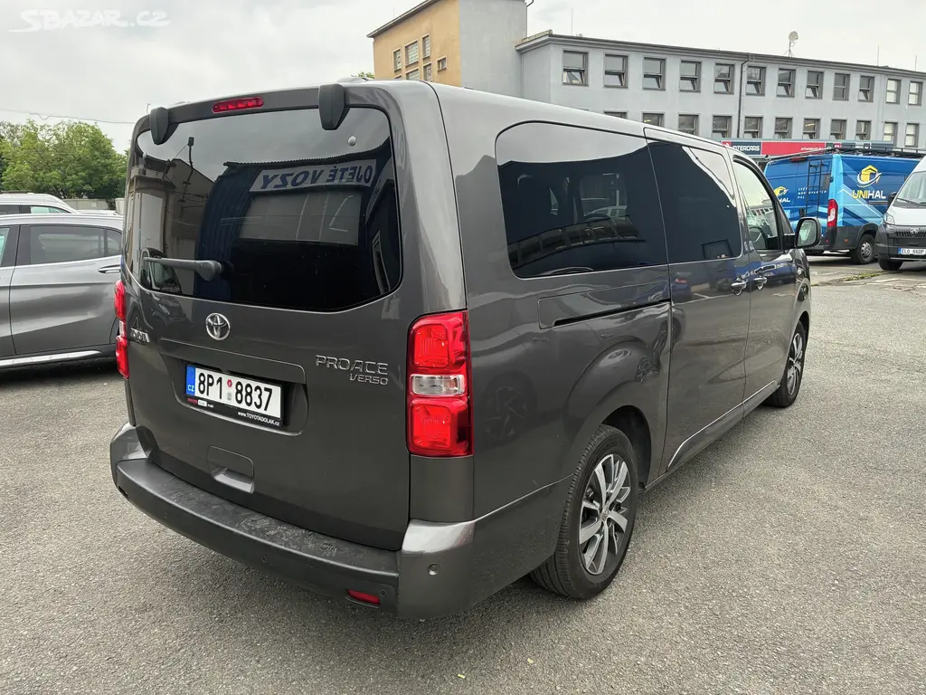 Toyota Proace, Verso 2,0 D-4D 150 Family8míst - fotka 3