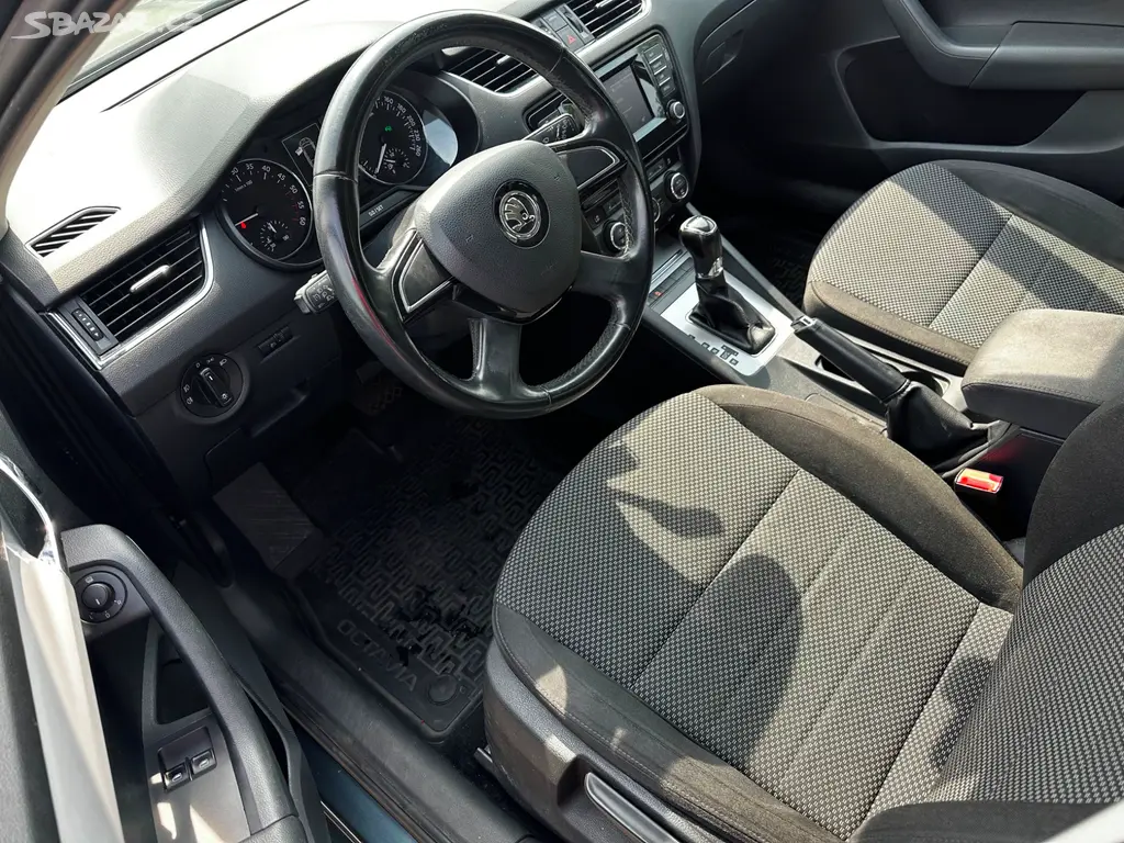 Škoda Octavia III 1.6TDi, r.2015, automat, rozvody - fotka 6