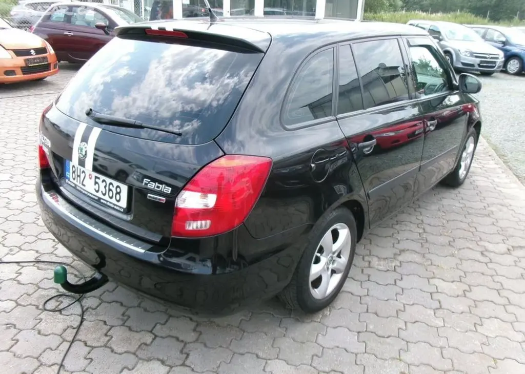 Škoda Fabia 1.2TSi 77kw,2x kola benzín manuální - fotka 6
