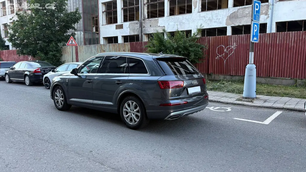 Audi Q7 S-Line 3.0 Tdi 200kW 9/2016 7 míst, DPH - fotka 5