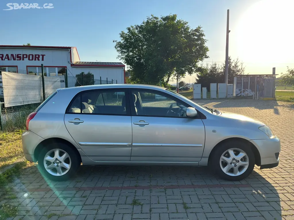 Toyota Corolla, 2006, 2.0 D-4D 85 kW - fotka 4