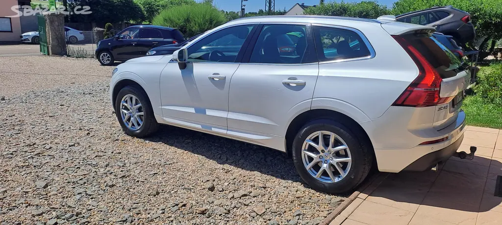 Volvo XC60 2.0 B5 173kW AWD FULL LED DPH - fotka 5