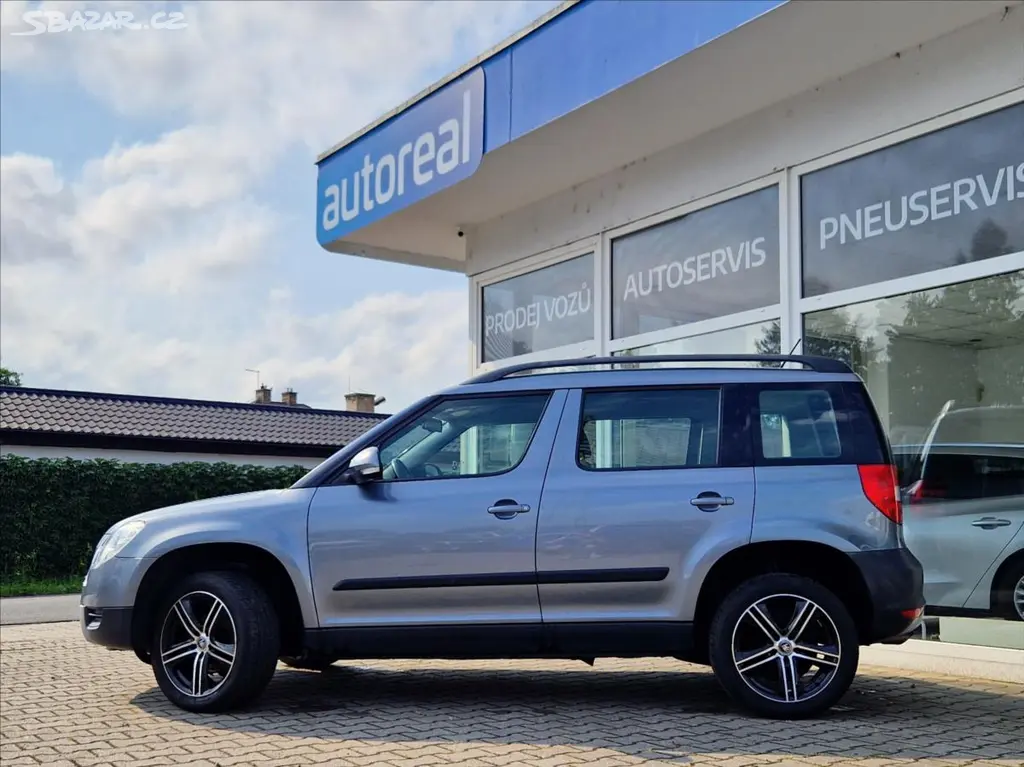 Škoda Yeti, 2,0 TDI 4X4 AC NAVI VÝHŘEVY - fotka 2