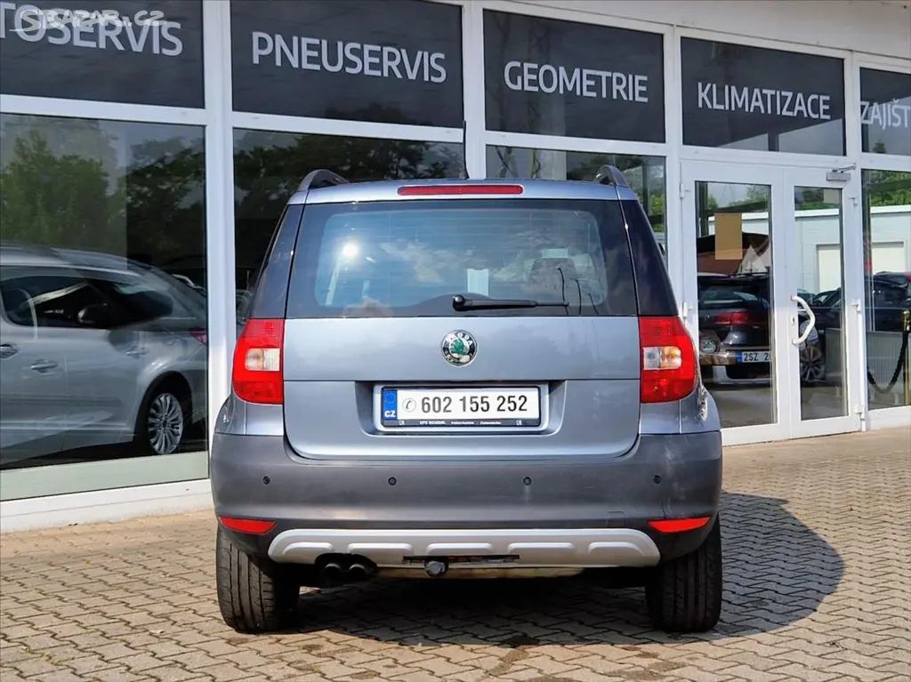 Škoda Yeti, 2,0 TDI 4X4 AC NAVI VÝHŘEVY - fotka 4