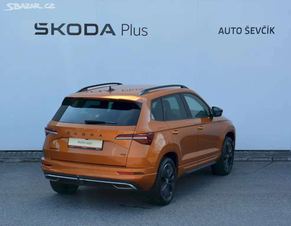 Škoda Karoq, 2.0 TSI 140 KW 4x4 SportLINE D - fotka 2