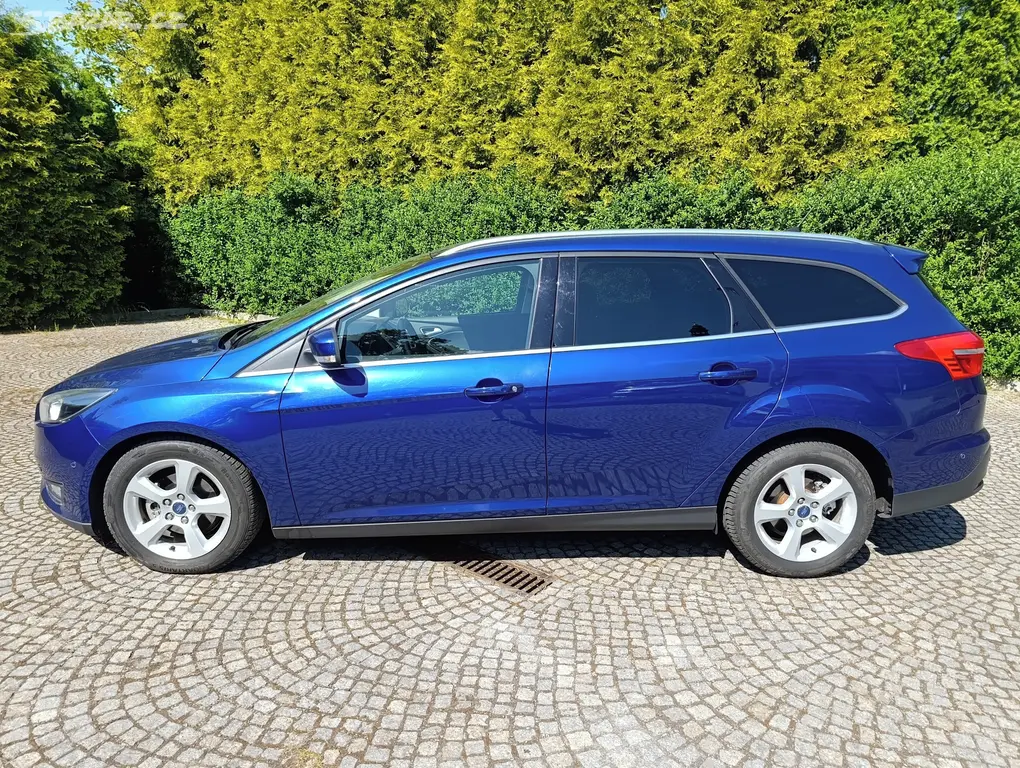 Ford Focus 1.5 TDCi 88kw Titanium - fotka 4