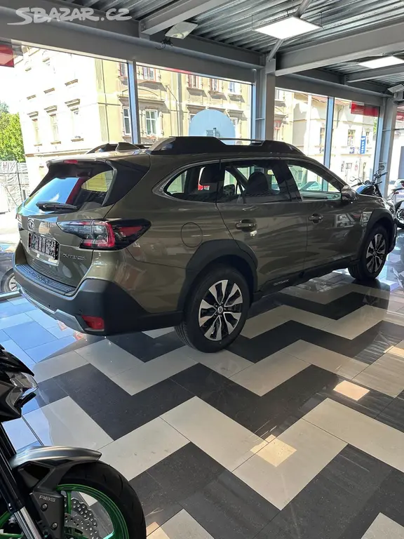Subaru Outback, Outback Touring - fotka 6