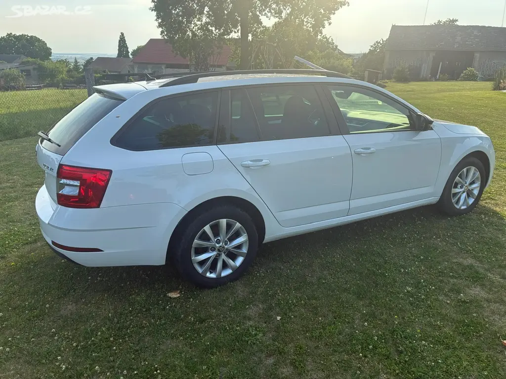 Škoda Octavia, 2,0 - fotka 4