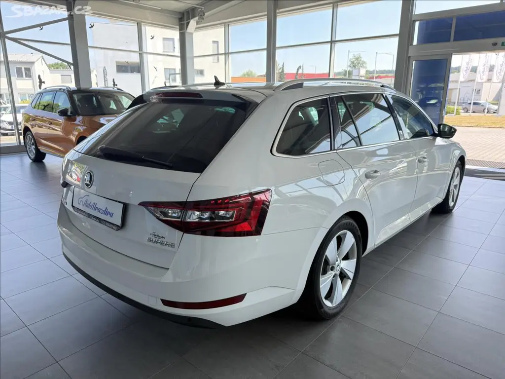 Škoda Superb, 2,0 TDI 110kW,SERVISKA,ČR - fotka 6