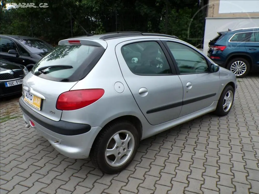 Peugeot 206 1,4 i - fotka 3