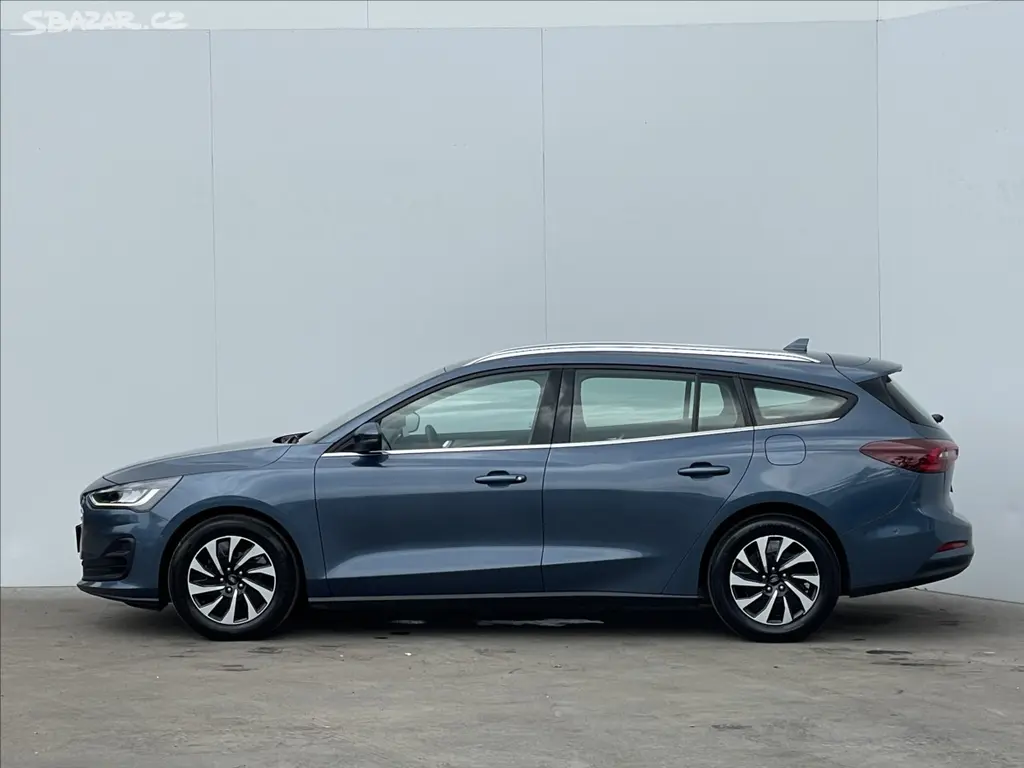 Ford Focus, 1,0 EcoBoost A7 Combi Titanium - fotka 2