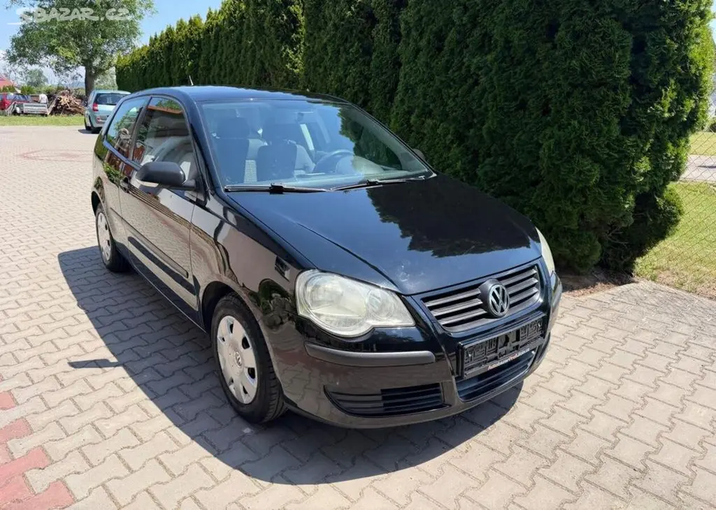 Volkswagen Polo 1,2i pravidelný servis +zimáky - fotka 3