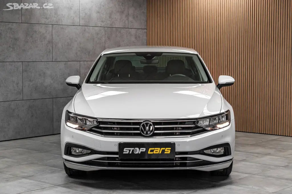 Volkswagen Passat, 1.5 TSI ELEGANCE*DSG*DPH*ČR 1M - fotka 2